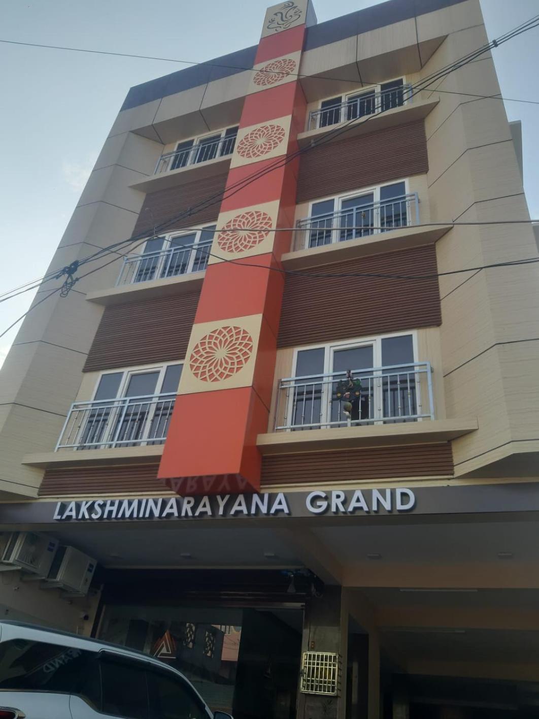 Lakshmi Narayana Grand Kanchipuram Exterior foto